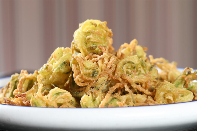 萝卜丸子的正宗做法和配方，萝卜丸子的做法及配方（面粉淀粉都别放）