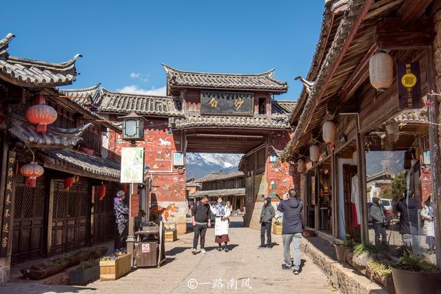 丽江古城有几个景点，丽江古城必去的几个景点（从绿意盎然到白雪皑皑）
