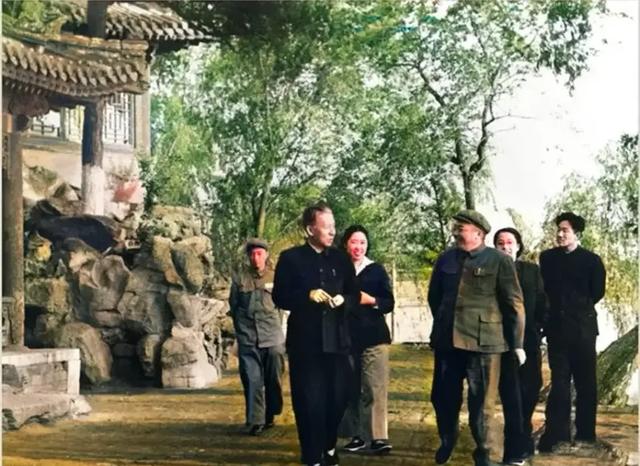 浦安修第二任丈夫,浦安修小彭德怀元帅多少岁(彭德怀元帅和妻子浦安修的9张合影) 浦安修第二任丈夫,浦安修小彭德怀元帅多少岁(彭德怀元帅和妻子浦安修的9张合影)