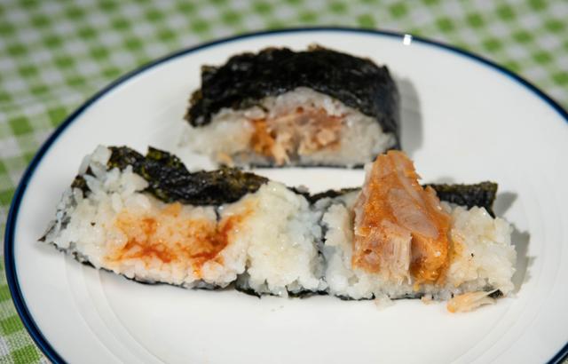 普通的饭团怎么做，普通的饭团怎么做视频（可能是最快吃一顿饭的方式）