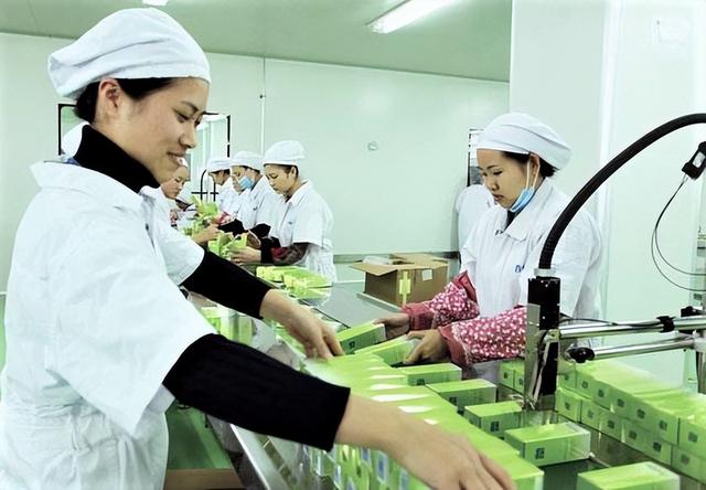 法国化妆品品牌前十名，法国化妆品品牌（排名前十名护肤品品牌集团都有哪些）