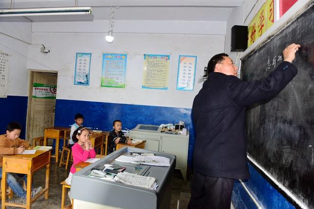 学制怎么填，学制怎么填全日制还是四年（2022年中小学副高级职称申报系统4个市可以填写了）