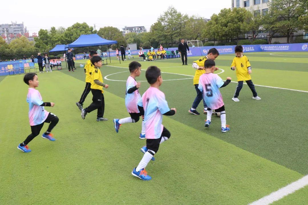 海亮外国语学校（世界孤独症关注日）