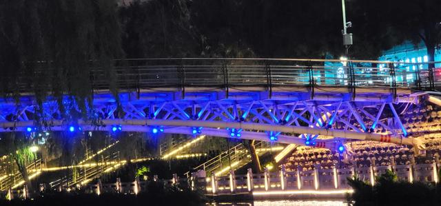 上海到青岛多远，上海到青岛的路程（上海青岛往返1400公里全程无高速沿途城市蜻蜓点水游）