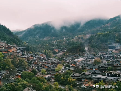 贵州千户苗寨旅游攻略，贵州旅游西江千户苗寨游玩攻略（想去西江千户苗寨）