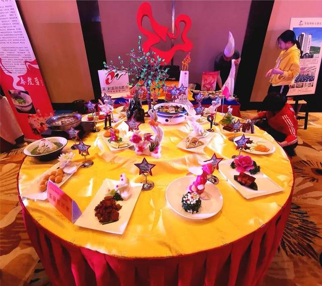 陕北延安十大特色菜，延安“6菜三宴”入选《中国菜陕菜经典名菜录》