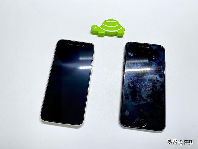 苹果手机无线充电，苹果x怎么无线充电（iPhone13）