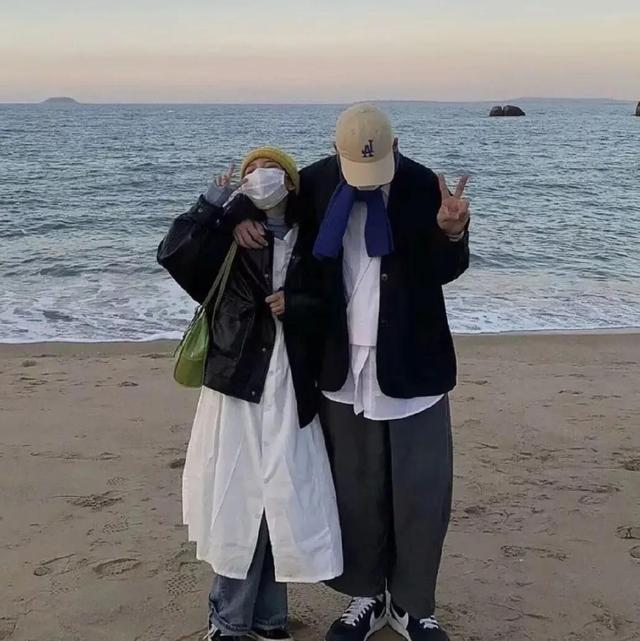 文艺风微信头像，文艺风微信头像图片（文艺风情侣头像）