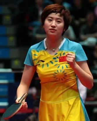 "发现了,在国乒历史中,也有很多对情侣,比如刘国梁和王瑾,马琳和白杨
