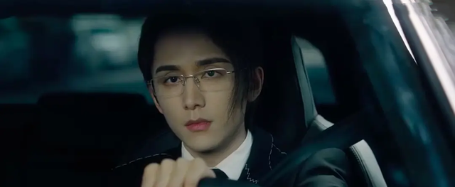 甜甜的年下恋，张新成《微暗之火》再演学霸