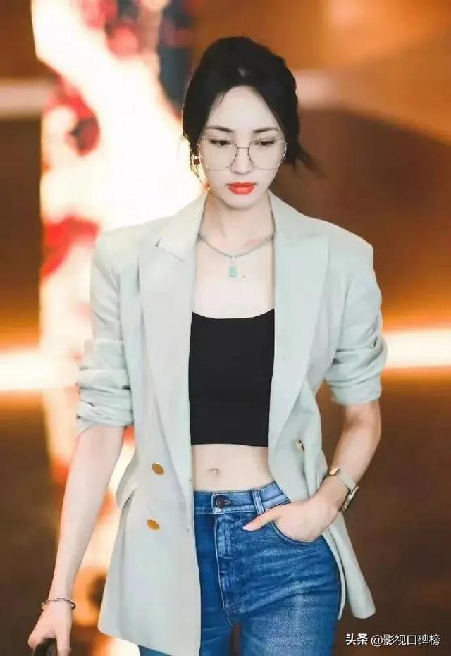 就让咖啡有点甜，如何评价赵韩樱子（她的同学活成了她的反面）