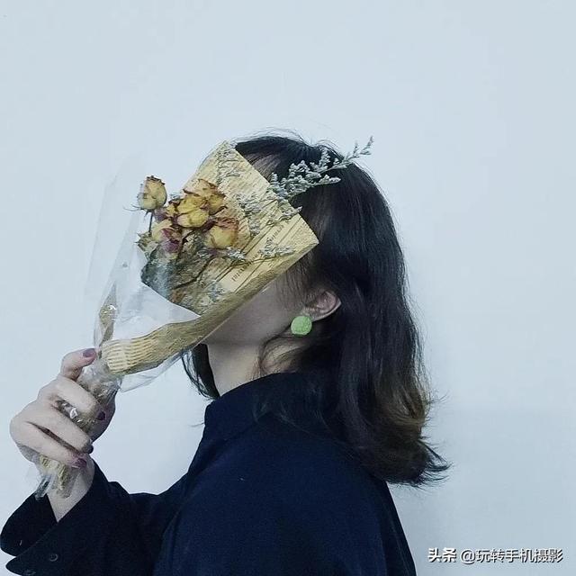 女生模糊头像微信，女生模糊头像（不露脸微信头像自拍）