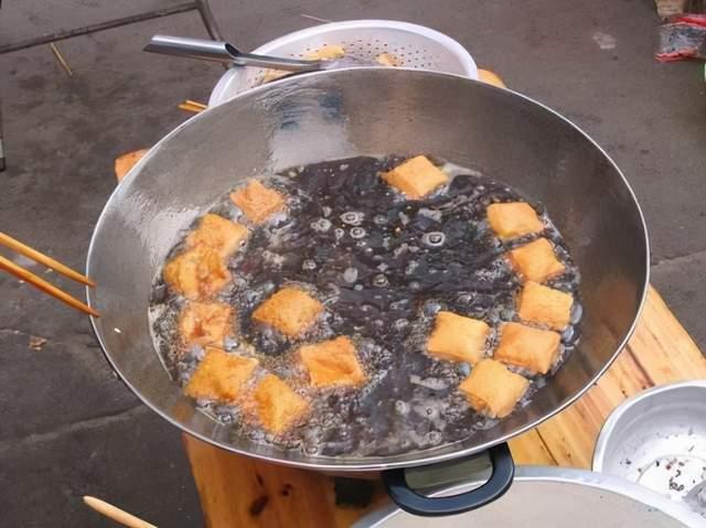 臭豆腐蒸制方法，蒸臭豆腐怎么做（解锁黑暗料理：空气炸臭豆腐）