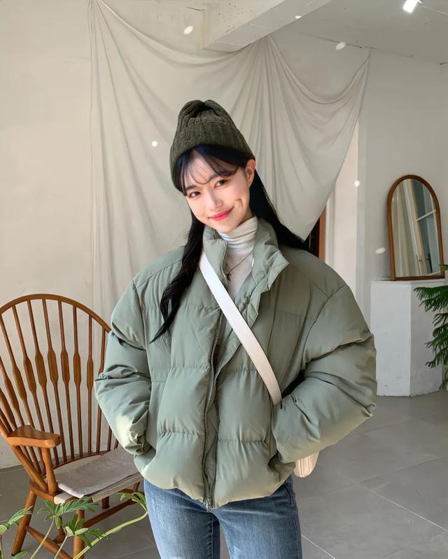 十八度穿什么衣服，18度左右衣服搭配图上海（照着这样穿，保暖又美丽）