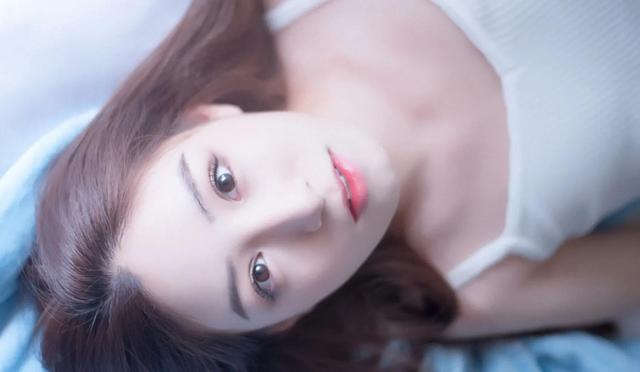 如何谈到女朋友，如何能谈到女朋友（她会主动做你女朋友）