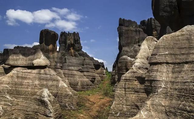 贵州旅游十大景点，贵州旅游十大景点排名千户苗寨（贵州十大冷门景点）