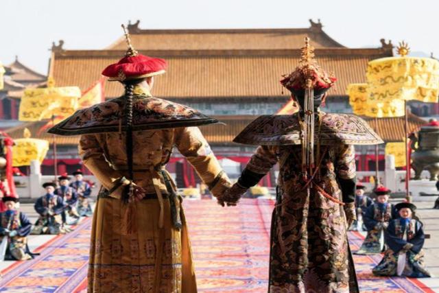 古人的婚礼在什么时间举行，古人的婚礼一般在什么时间举行（皇后当晚必须先吃“子孙饽饽”）