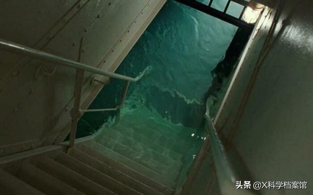 引发深海恐惧症的原因有哪些，深海恐惧症的特征（原来是人类进化出来保护自己的）