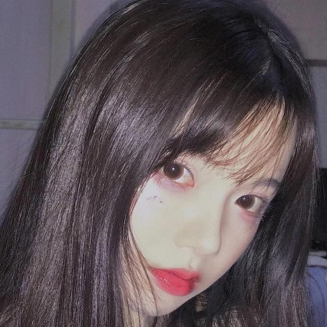 高清真人女头，微信头像，高清真人女头（惊艳好友的真人女头）