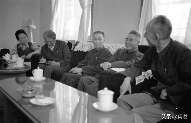 彭都组哪些词，彭组词（反对贬低正面抗日战场）