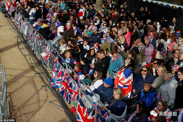 英国现任国王是谁，英国新任国王查尔斯简介（“70年太子”终于加冕成英国国王）
