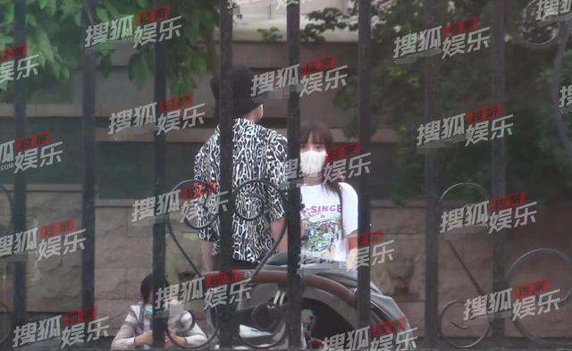 贾乃亮个人资料简介，贾乃亮个人资料简介及家世（再看贾乃亮和李小璐的婚姻）