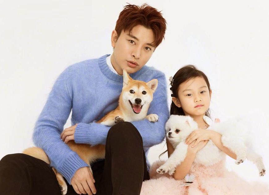 贾乃亮个人资料简介，贾乃亮个人资料介绍（李小璐的母亲张伟欣）