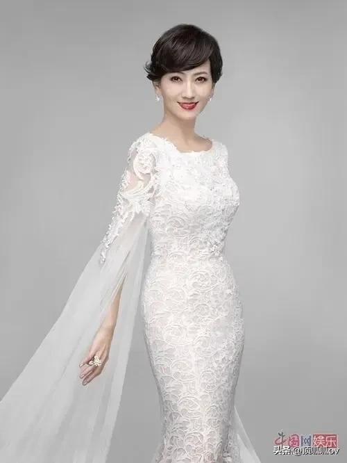 陈小春对张柏芝是真爱吗，美到极致的香港3大美女明星