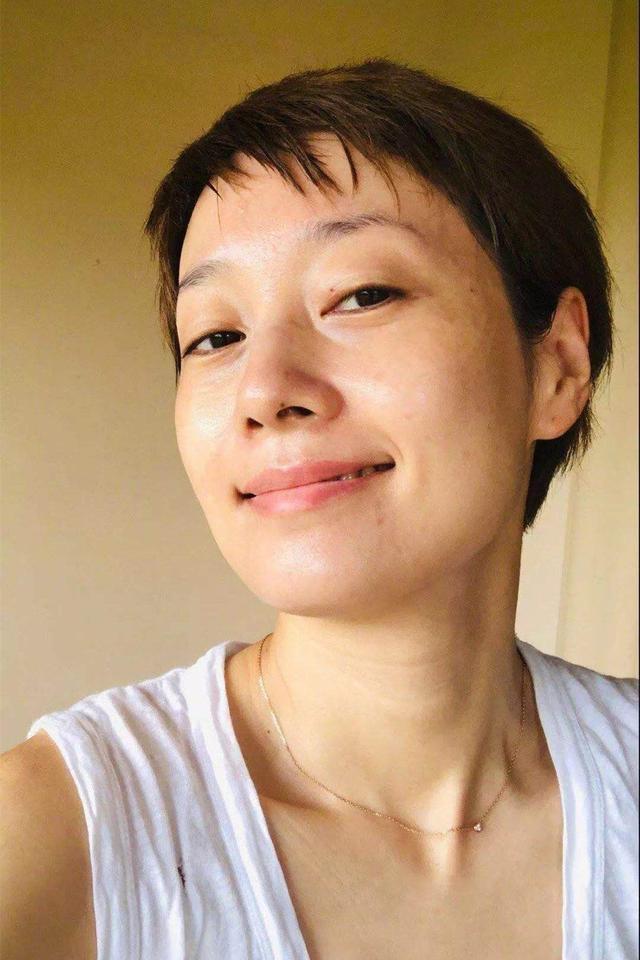 四季型人色彩测试详细，秋季型人适合哪种色系（记住暖黄皮适合的6种服饰用色）