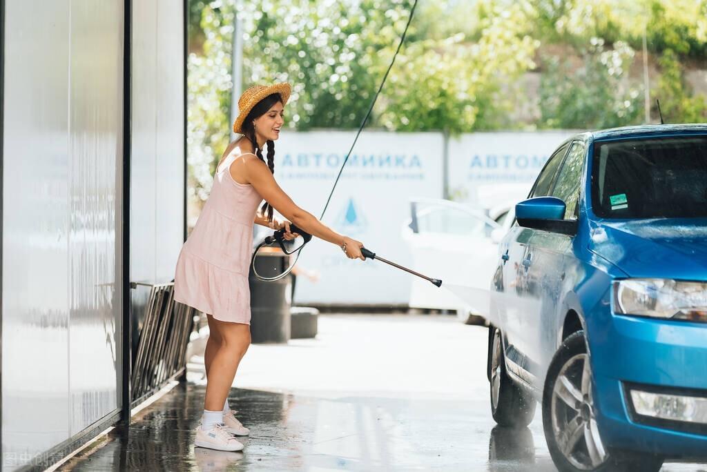 洗车店怎么吸引客户进店的，洗车店怎么经营更赚钱一些呢？