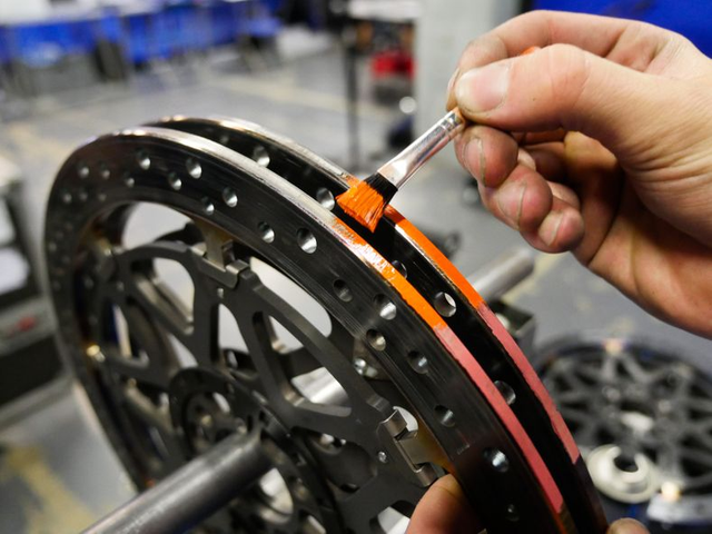 汽车油漆杜邦的漆有几个档次，杜邦汽车漆都有哪些型号（可变车漆的前世今生）