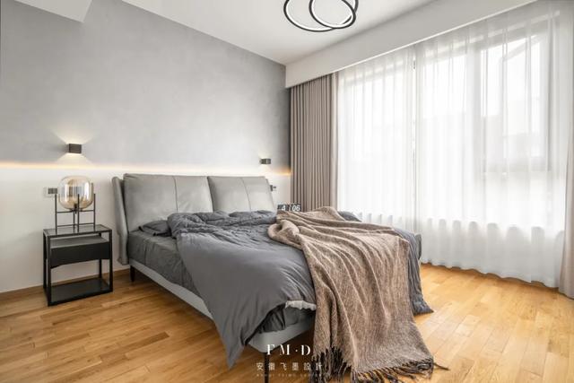 电动遥控窗帘的分类及知识介绍，电动窗帘百科（不想多花钱就提前收藏吧）