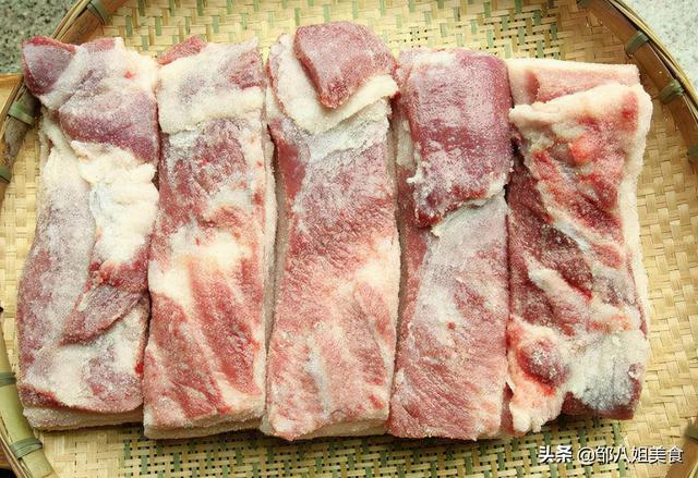 怎么腌肉不会坏，怎么样腌制猪肉不会坏（腊肉不霉不臭味正宗）