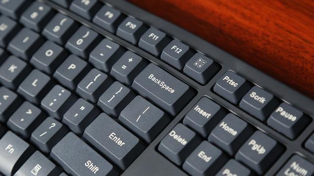 qwerty键盘,电脑键盘示意图(雷柏nk8800人体工学有线键盘评测)