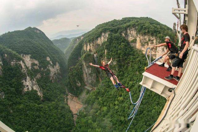 去张家界旅游景点推荐，张家界周边旅游景点推荐（“张家界”不可错过的十大景点）