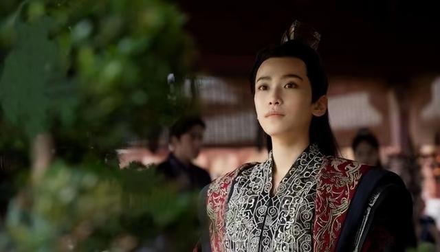 真人二次元/萝莉/同一个人/适合组头/高清  拿图点赞眼瞎别拿。，微信头像，真人二次元/萝莉/同一个人/适合组头/高清  拿图点赞眼瞎别拿。（这13位女星的反串）