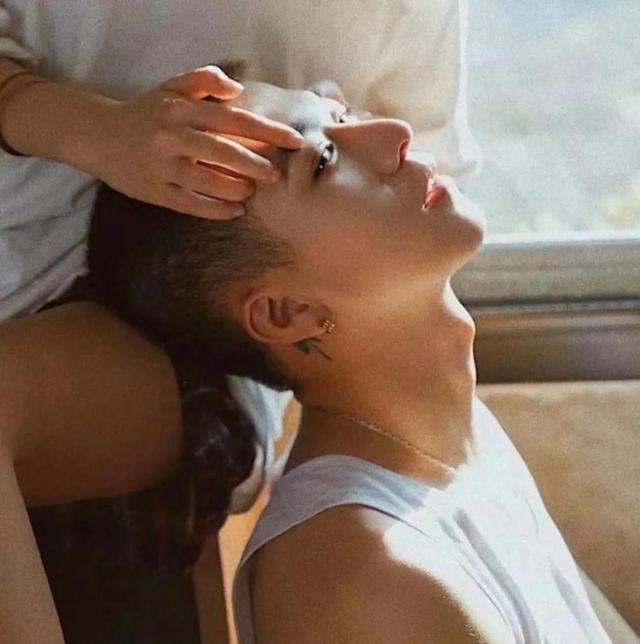 文艺风微信头像，文艺风微信头像图片（文艺风情侣头像）