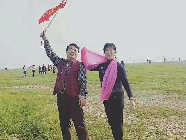 年纪大了感慨句子，年龄增长的感慨的句子（自己一天天的变老了）