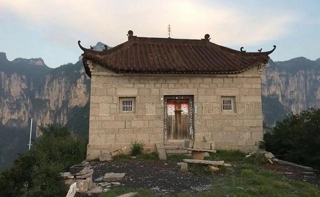 河南省旅游必去十大景点，河南十大旅游必去景点（河南十大冷门景点）