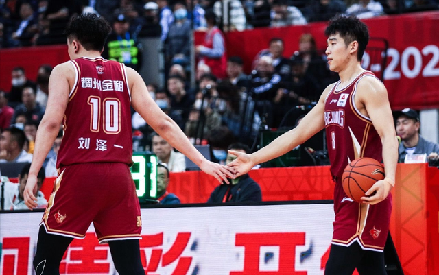 江苏男篮12人名单竟是谁，CBA12强出炉