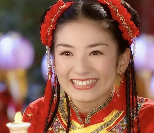 新上海滩方艳芸最后咋了，上海滩中的方艳芸（10位“大变脸”的内娱女神）