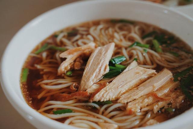 弥勒市属于哪个市，弥勒是云南的那个地方（凭啥成为云南旅居城市的天花板）