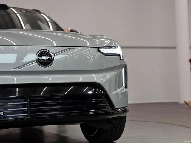 volvo是什么牌子的车，volvo是什么档次的车（沃尔沃的新旗舰SUV）