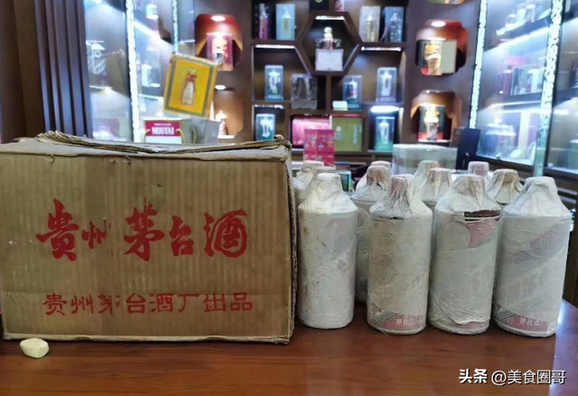 怎么储存白酒，行家：存酒别手欠