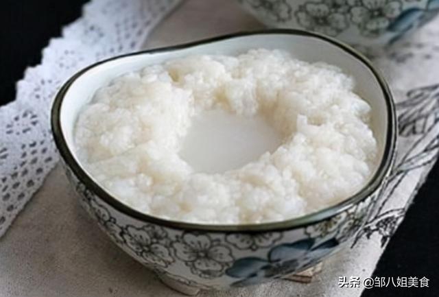 如何制作甜酒，怎么做甜米酒（轻松做出香甜好喝的米酒）