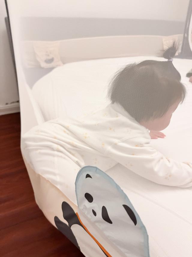 宝宝能感觉到妈妈睡旁边吗，新生儿要挨着妈妈睡吗（那就居家带娃睡大觉）