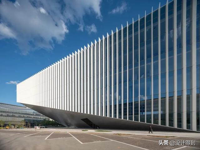 lowe玻璃价格，lowe玻璃和超白玻璃哪个贵（什么是低辐射玻璃）