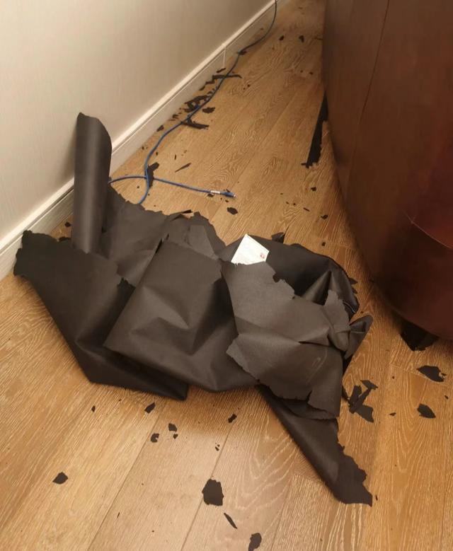 沙发买什么材质的好些，买布艺沙发什么材质好（质量这关肯定是过了）