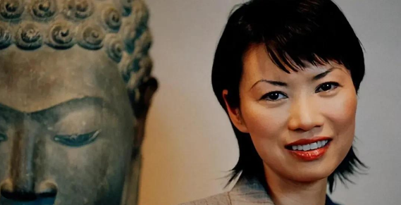 邓文迪简介，邓文迪简介个人资料邓文迪的七个男人都是谁（嫁百亿豪门却与首相暧昧）