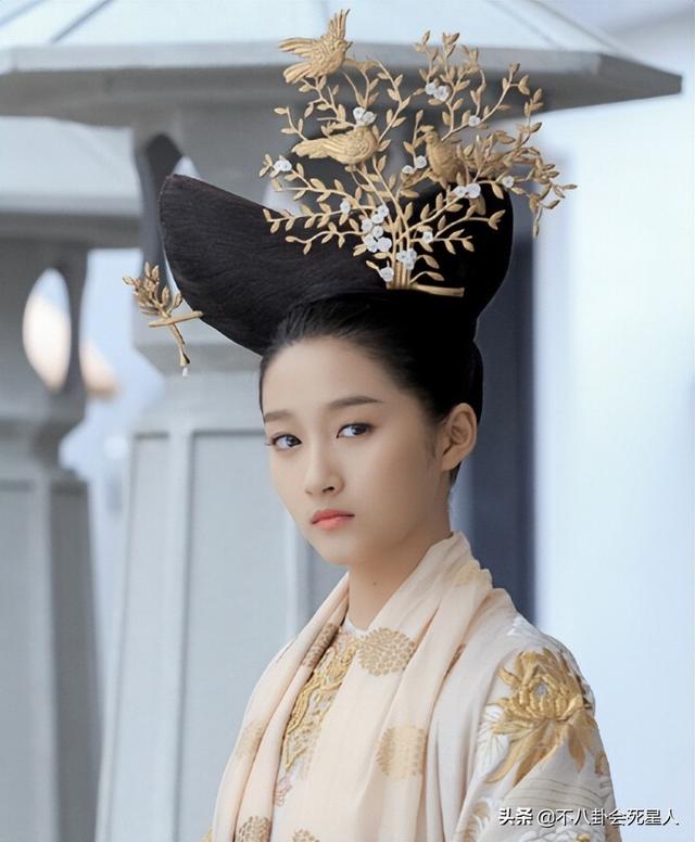 悲伤逆流成河女主，悲伤逆流成河易遥得了什么病（3年后再看央视评选的“四小花旦”）